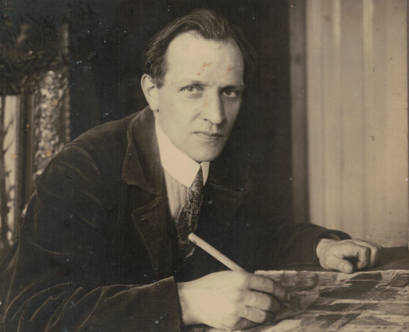 Jan Sirks in Studio c 1925